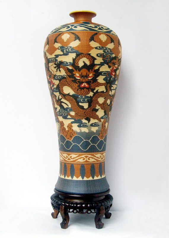 1492256206139087122.jpg 龙纹梅瓶大.jpg